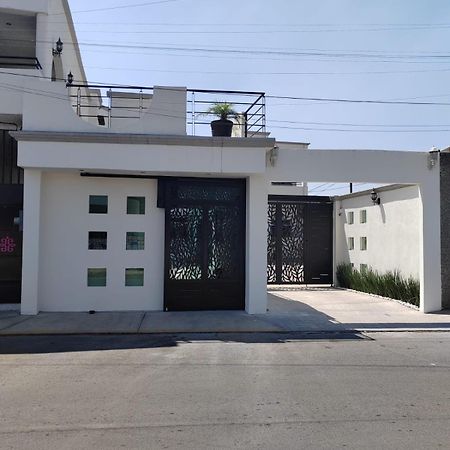 Villa Granada Santa Cruz Tecamac ภายนอก รูปภาพ